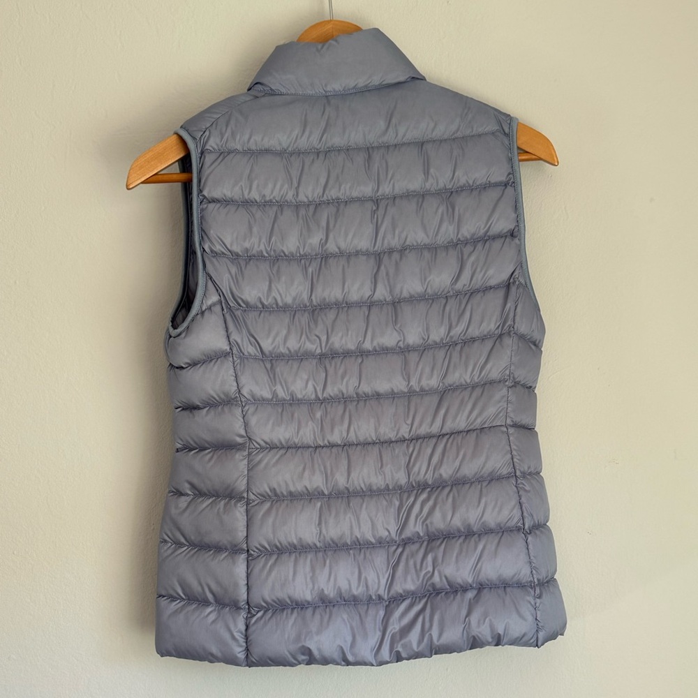 Uniqlo Women's Light Blue Puffer Vest - Picture 3 of 3